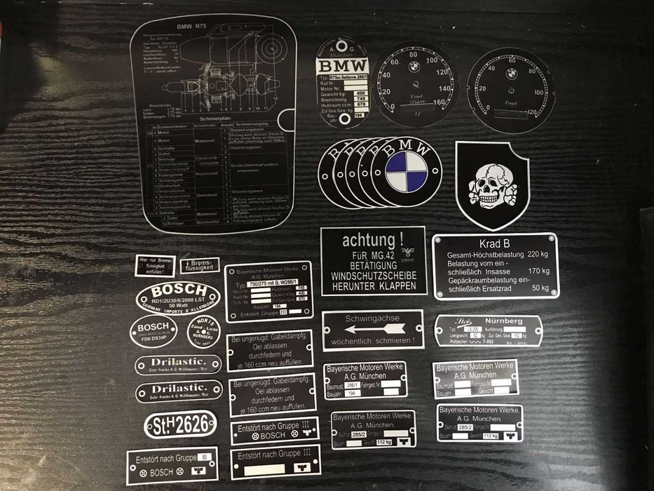 Komplet tabliczek do niemieckich motocykli wojskowych R71, R75, ...