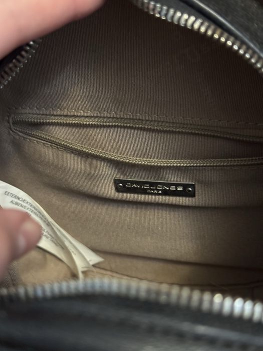 Жіноча сумка кругла David Jones, чорна