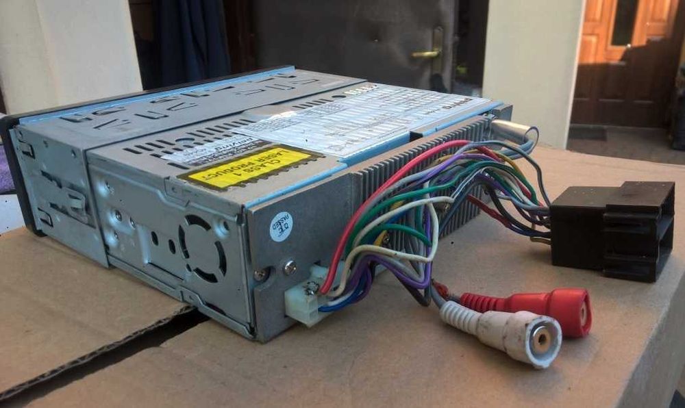 Radio Peiying PY8228U 4x45W CD/AUX/USB/SD/SubwRCA MP3/WMA ID3TAG EQ