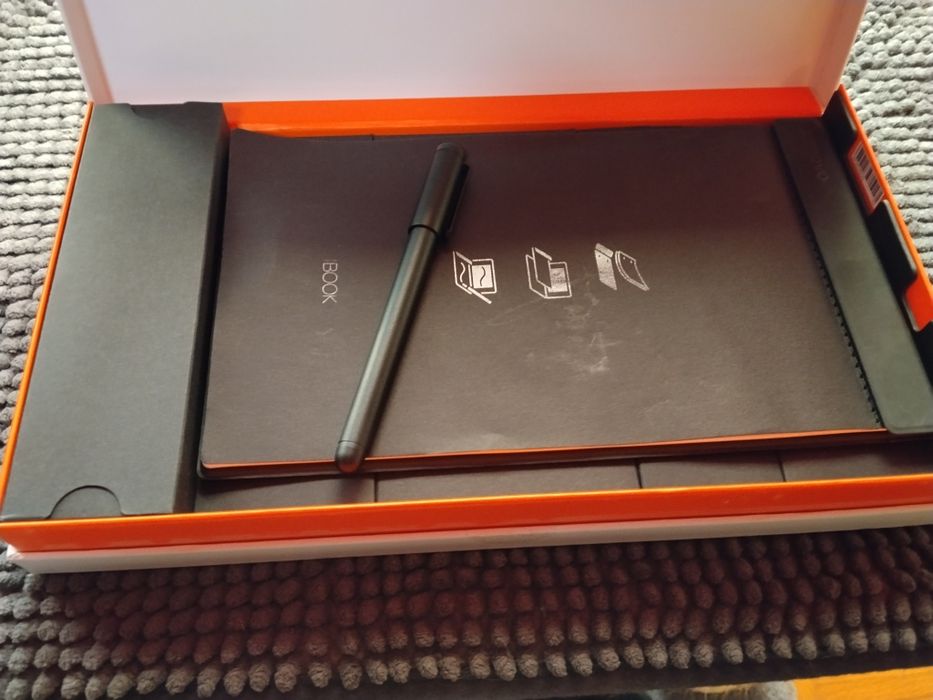 Lenovo Yoga Book tablet z Androidem i LTE komplet bdb