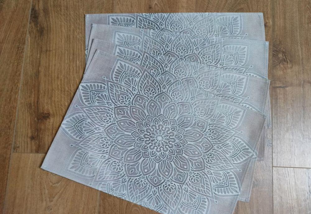 Zestaw 4 sztuk, nowych boho podkładek stołowych w wymiarze 30,48x45,72