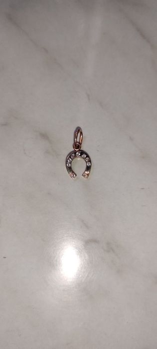 Золотой кулон с цирконом "Подкова"