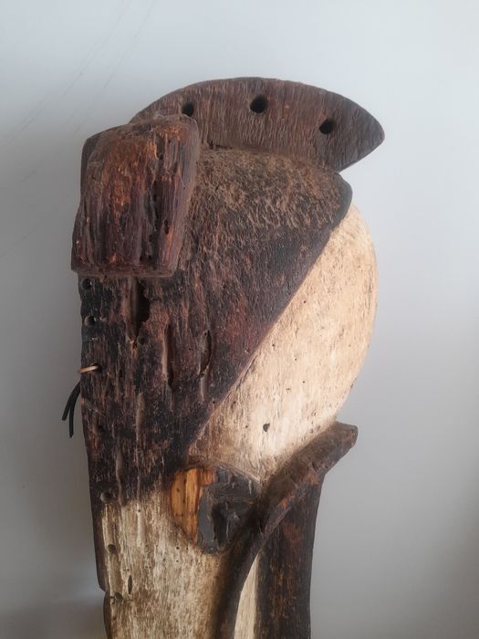 Máscara Africana Ngil, Etnia Fang