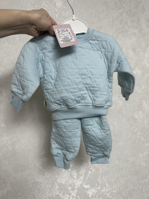 Костюмчик як для хлопчика так і для дівчинки