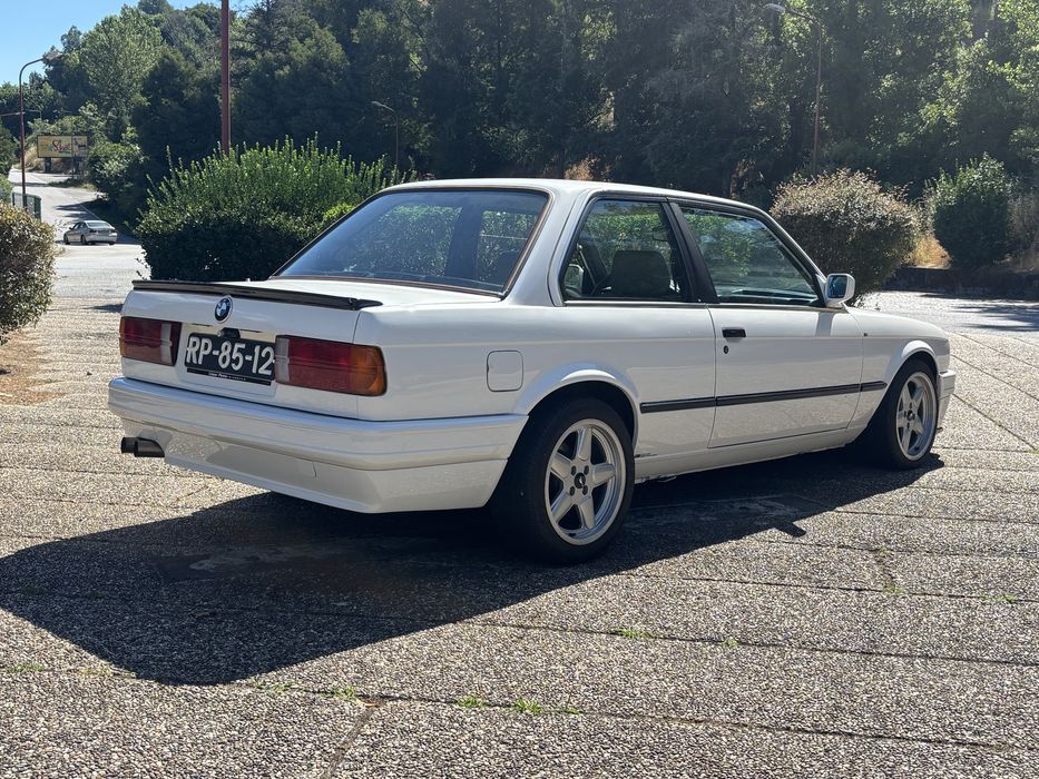 Bmw e30 coupe classico