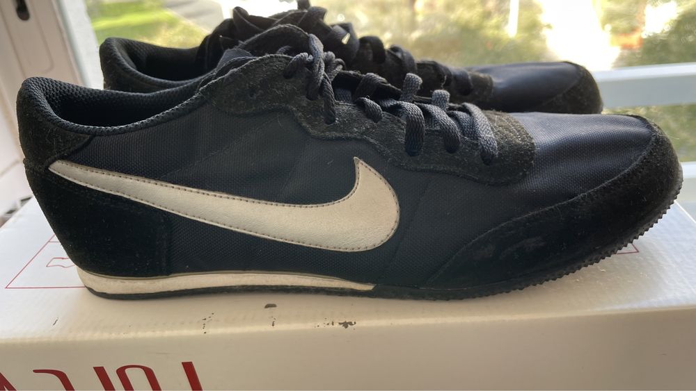 Tenis Nike 40 (Bom estado)