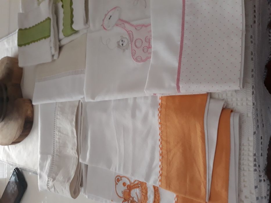 Lençóis alcofa e lençóis cama de bebê