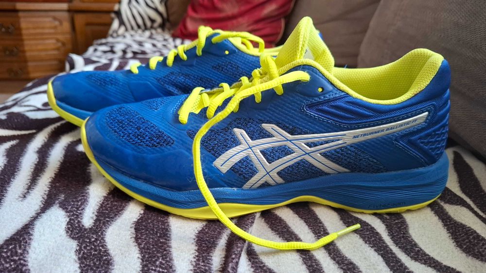 Волейбольне взуття Asics оригінал