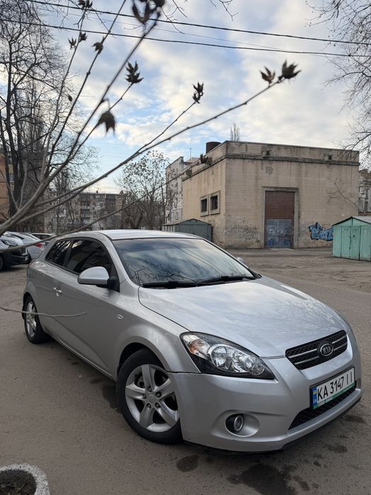 Kia Ceed 1.6 Газ/Бенз 2008г