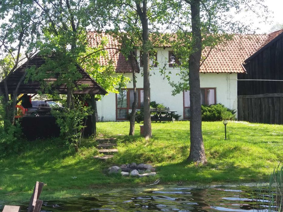 Agroturystyka Mazury nad samym jeziorem, Domki  w Bałowie