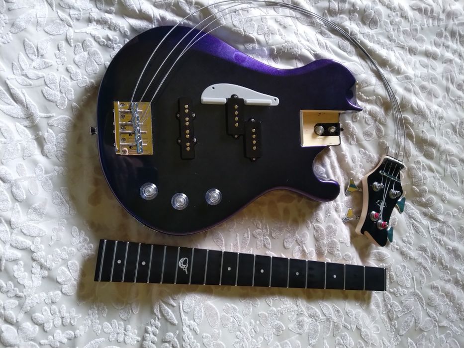 Journey Instruments OEB990B Travel Bass BP gitara basowa