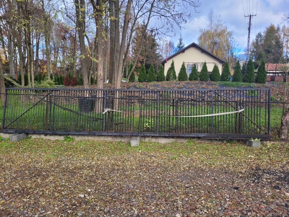 brama przesuwna dziewięć metrów