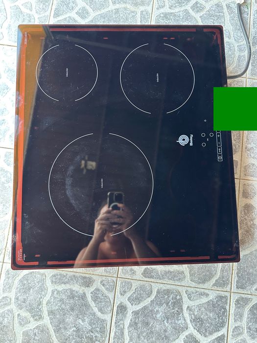 Placa de Indução Balay 3EB814ER – 3 Zonas | A Funcionar