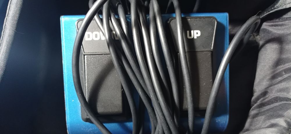 Pedal V Amp Behringer