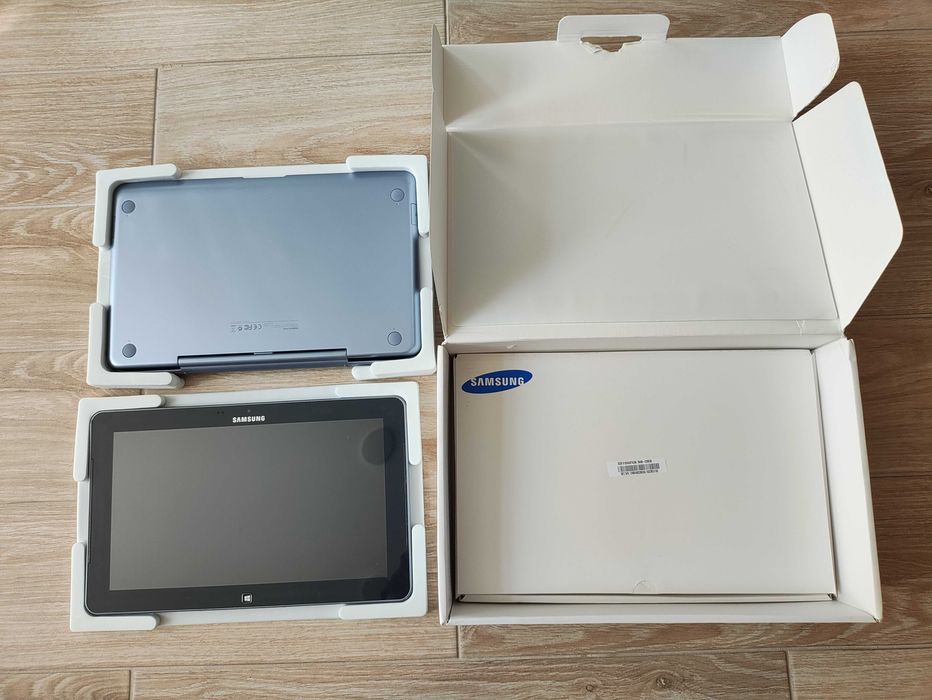 Планшет Samsung ATIV Smart PC 500T1C-A01