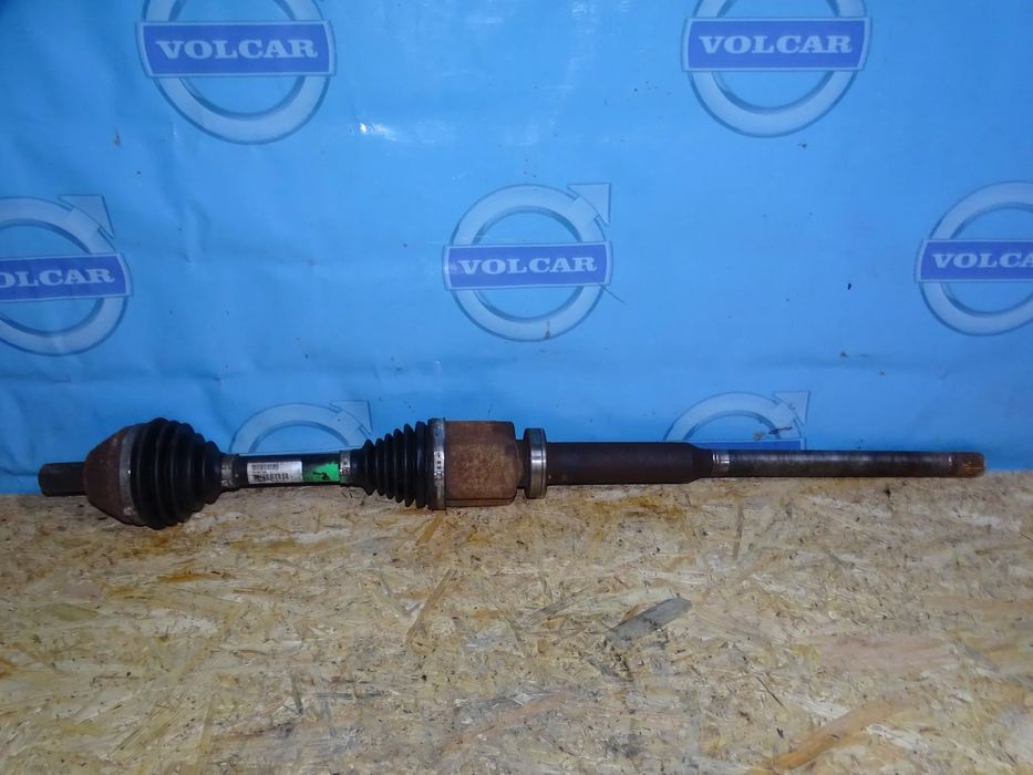 PÓŁOŚ PRAWA VOLVO S80,V70 AUT AWD 2.4 D4 D5 T6 31367548