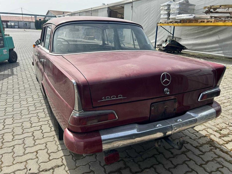 Mercedes W110 Diesel