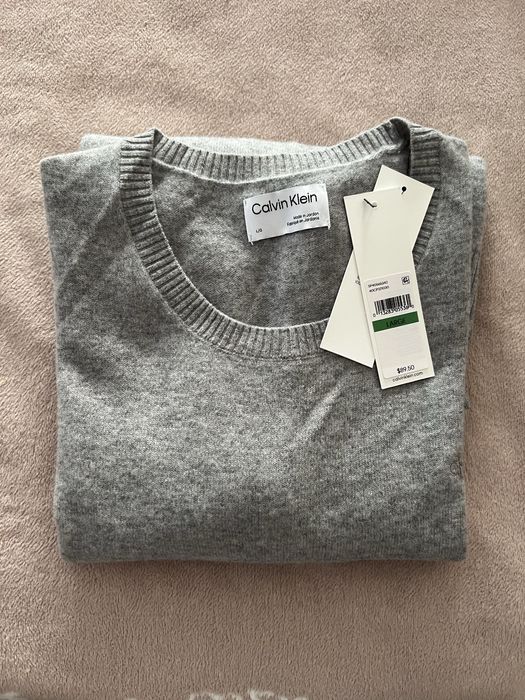 Светр чоловічий Calvin Klein.