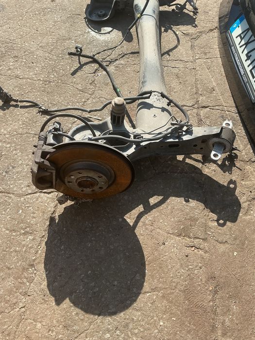 Eixo traseiro peugeot 3008 1.2 gasolina de disco ano 2019