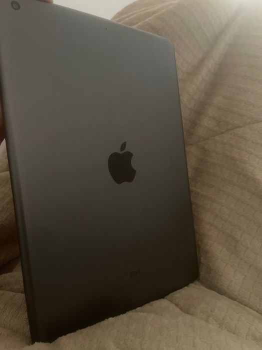 iPad 9th Generation, Like New64740892491650121