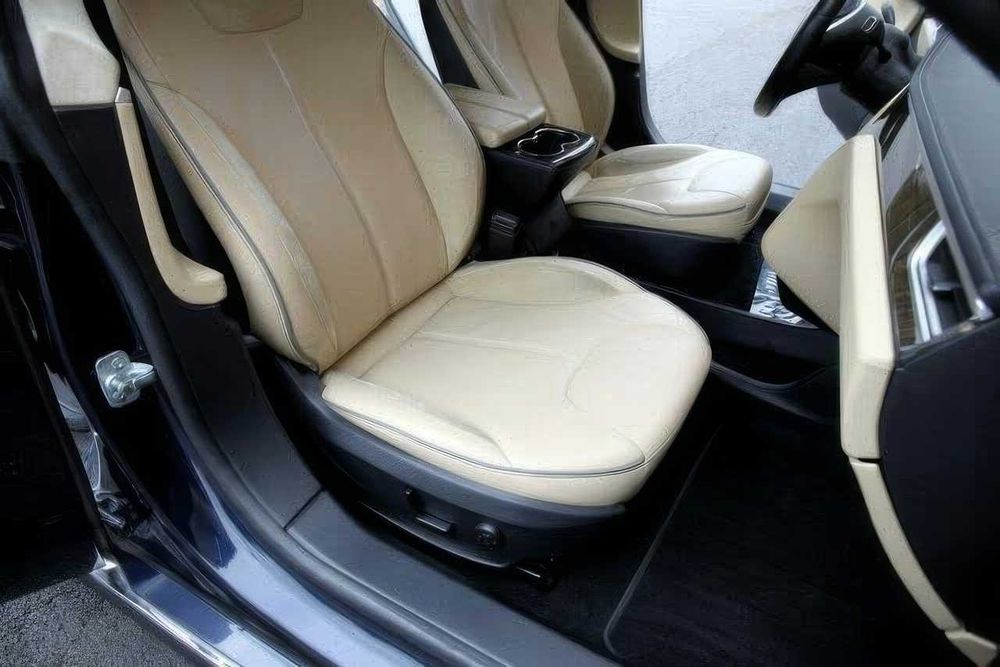 Tesla Model S      2014