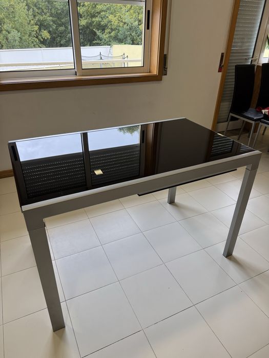 Mesa cozinha 1,20 x 0,60 - extensivel + 4 cadeiras