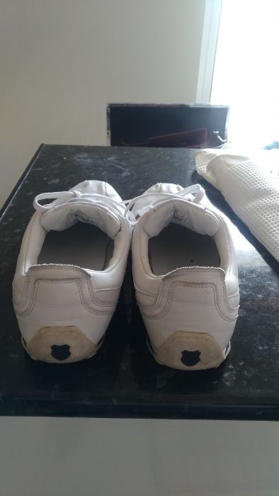 Sapatilhas usadas K-Swiss