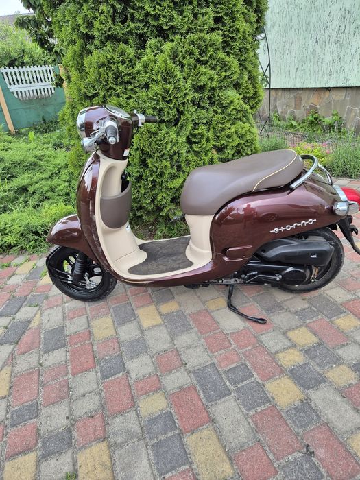 Японський скутер HONDA