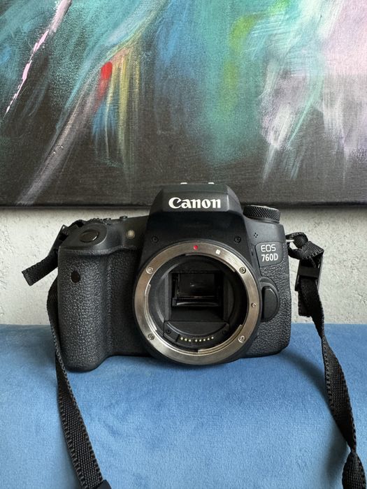 Lustrzanka Canon EOS 760D korpus
