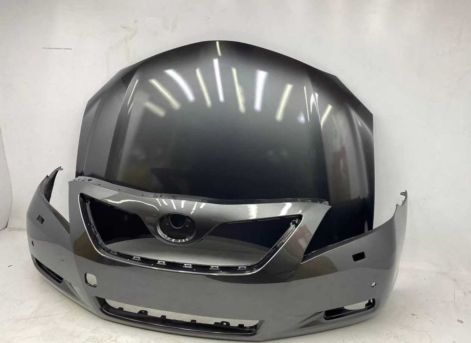 Бампер Тойота Камри 40 Окрашенный в цвет авто