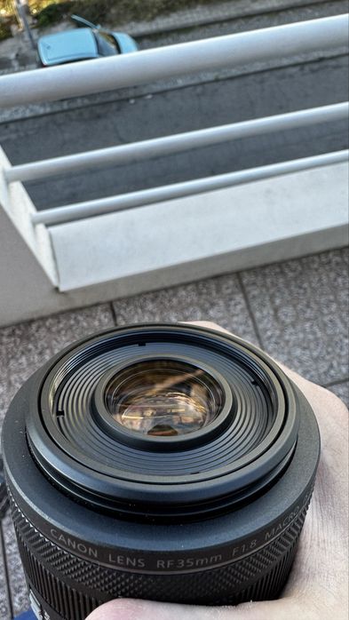RF-35mm F1.8 macro IS STM