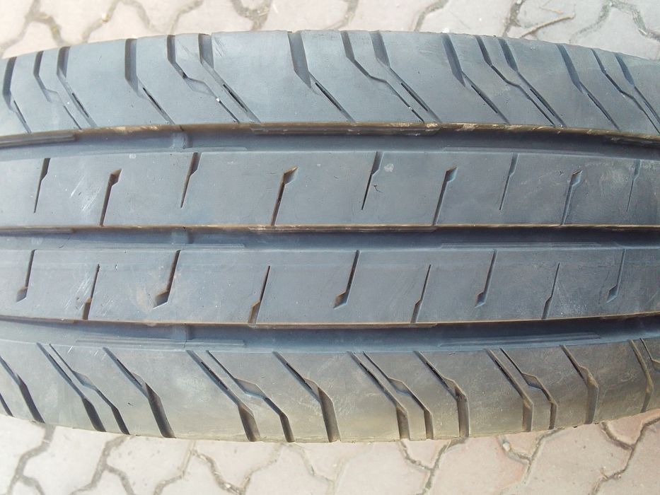 1 Opona letnia 225/75r16C CONTINENTAL 8mm