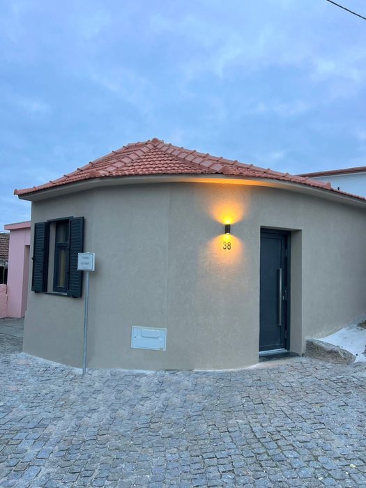 Moradia terrea V1 independente com terraco e garagem