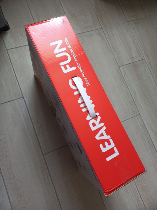 Дитячий музичний мобіль