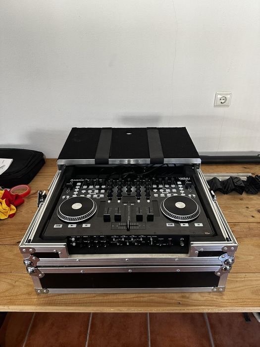 Controladora DJ 4Vias + Rake American Audio VMS4.1.