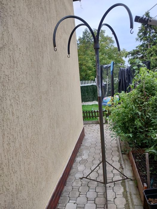 Kwietnik metalowy ogrodowy