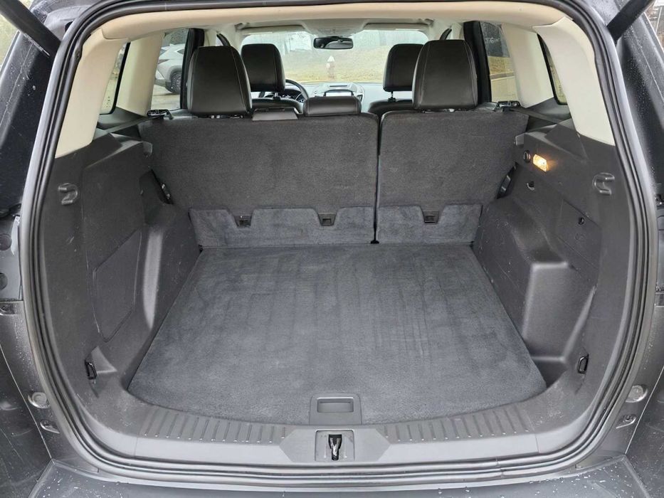 Ford Escape      2015