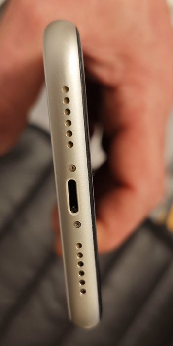 Iphone 11 em muito bom estado