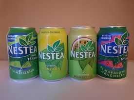 Lote de 80 latas de bebidas diversas - Nestea, Brodies, Segafredo, entre outras