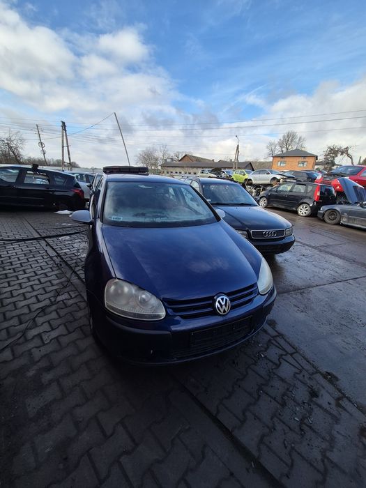 VW Golf V na czesci 1.6 fsi