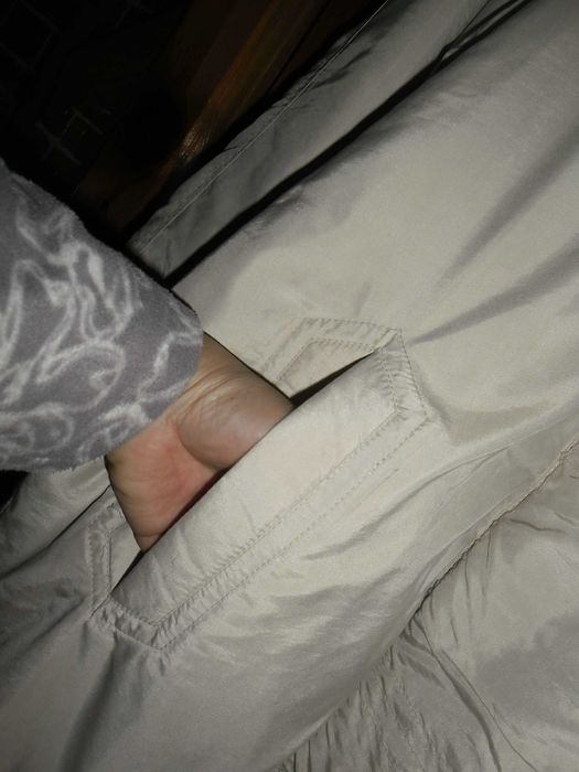 fajna beżowa kurtka z kapturem roz.44 biust 134cm