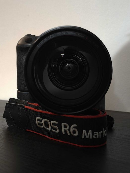 CANON R6 MKII + RF 24-70mm f/2.8L IS USM + Punho BG-R10