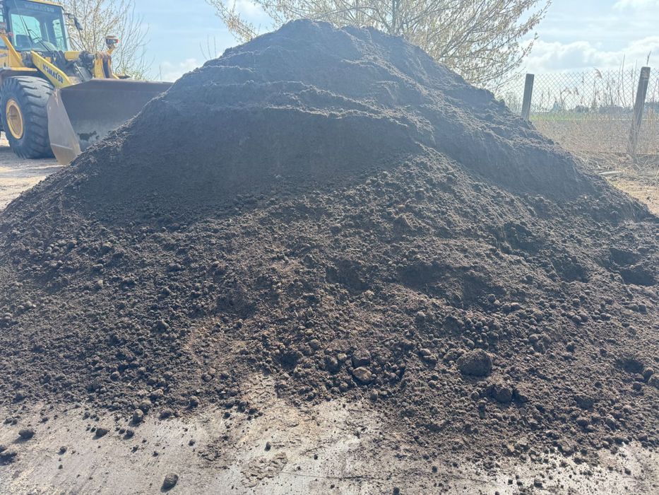 Kora sosnowa, ziemia ogrodowa, podłoże pod iglaki, torf