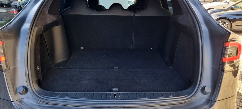 Tesla Model X Long Range64174085171330126