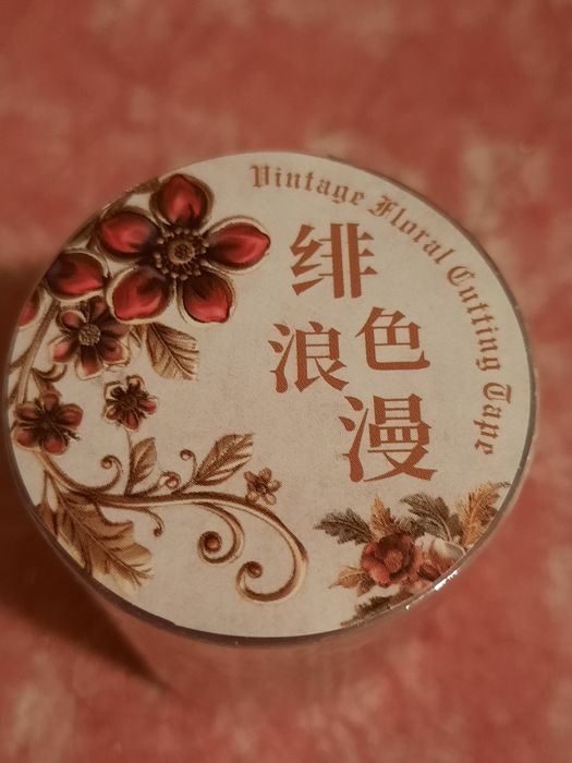 Rolos fita washi, florais e arabescos, talha dourada.