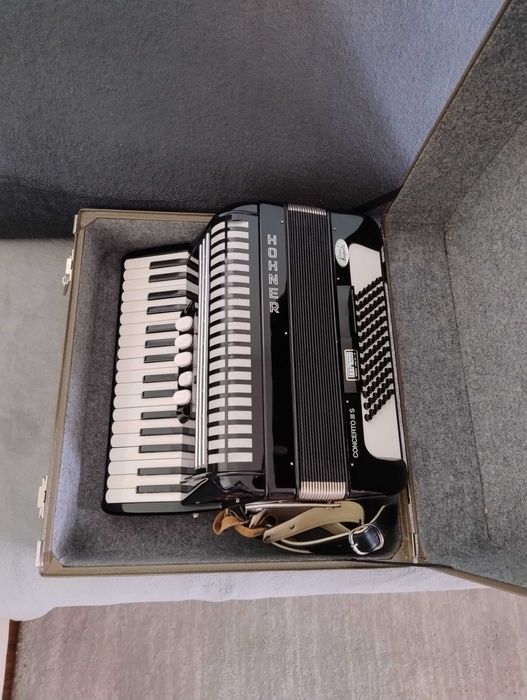 Akordeon 72 bas.