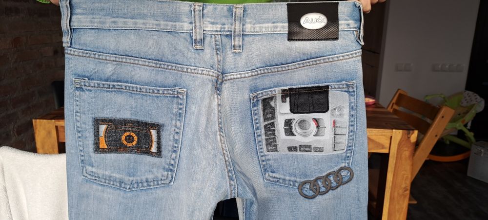 Audi spodnie jeans proste nogawki