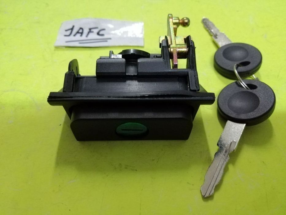 Fecho / Botão com chave tampa mala Vw Golf III 3 NOVO