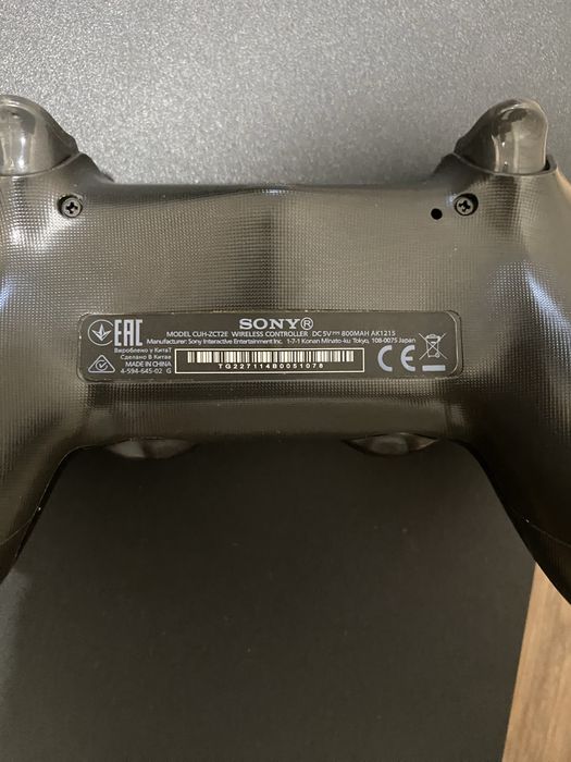 PlayStation 4 Slim 500GB + оригінальний джойстик DualShock 4 + гра Mafia Trilogy