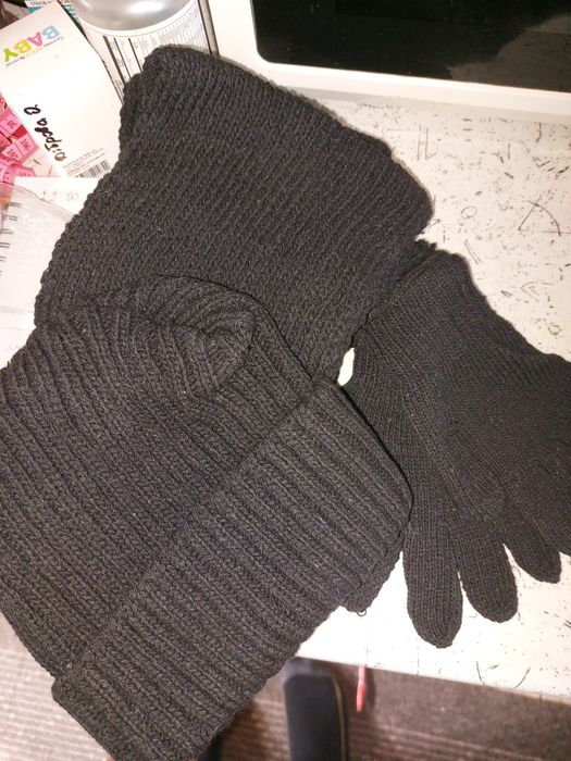 Набір( шапка, перчатки, шарф)